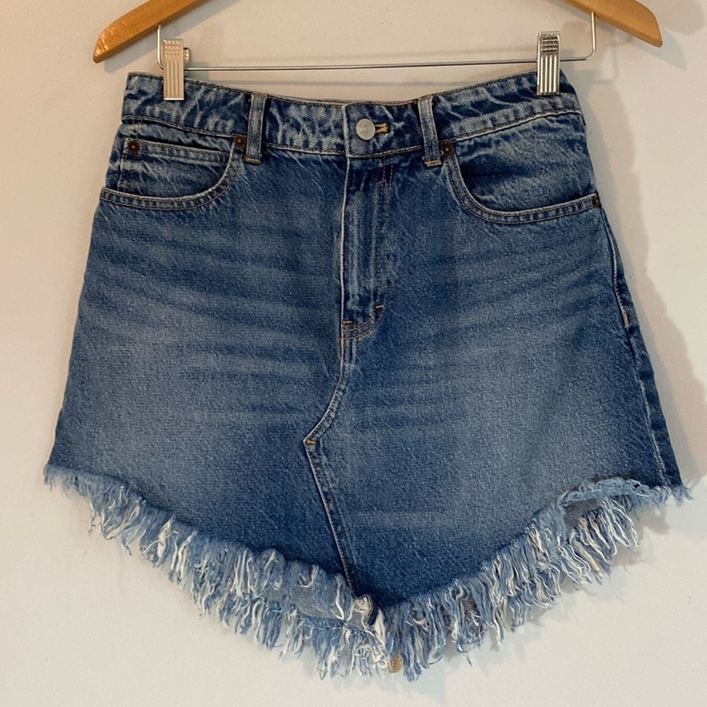 We the Free Frayed Denim Jean Skirt Women’s Size 28